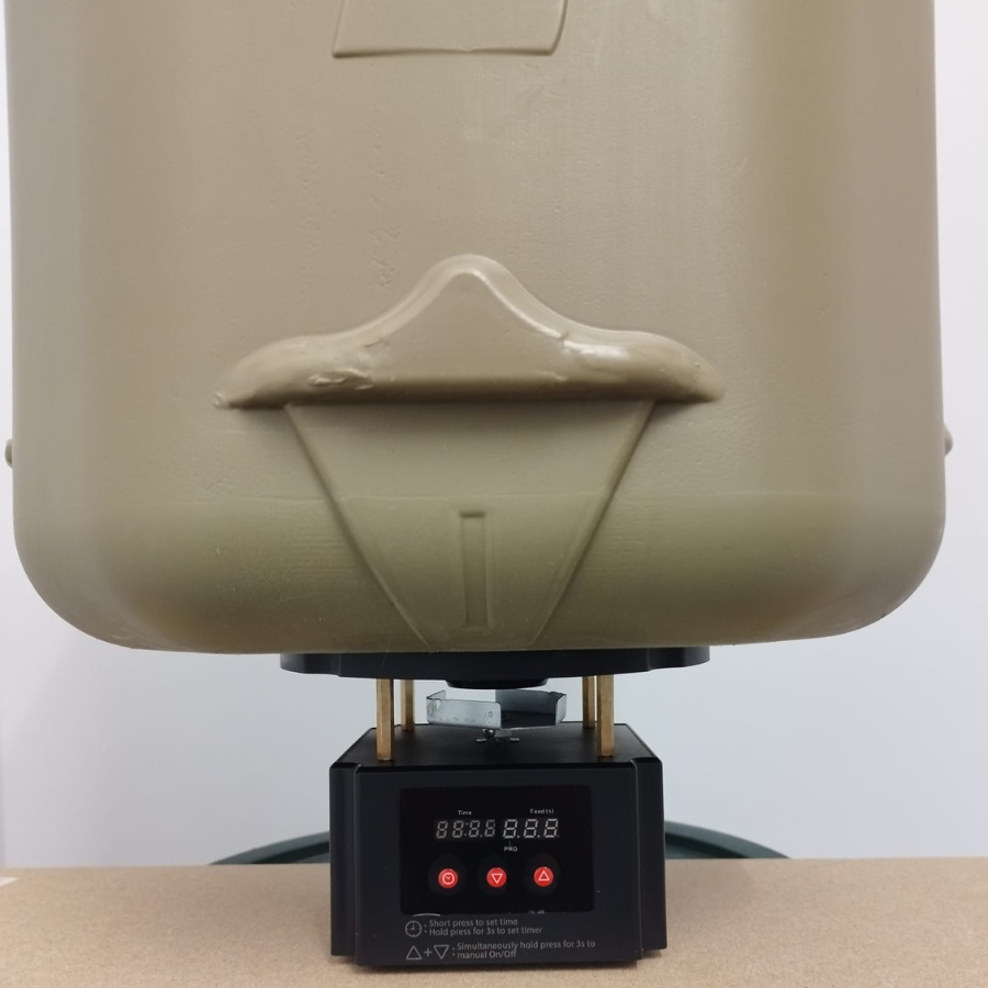 Dispensador y comedero